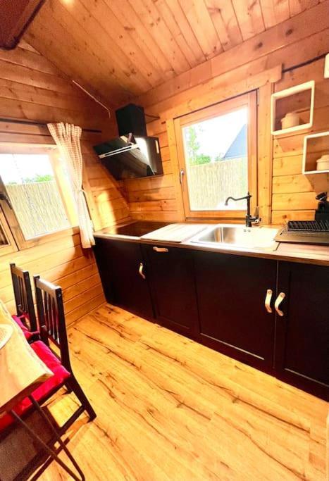 Cozy With Garden And Jacuzzi Near Amsterdam * Vijfhuizen