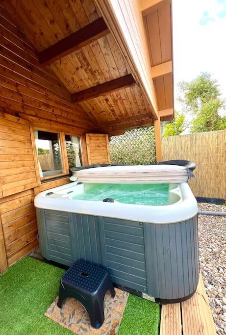 Cozy With Garden And Jacuzzi Near Amsterdam